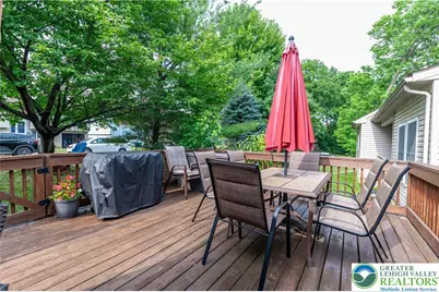 211 S Kathryn Street, Easton, PA 18045 - Photo 9