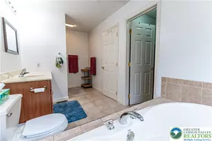 211 S Kathryn St, Easton, PA 18045 - Photo 41