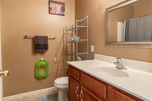 211 S Kathryn St, Easton, PA 18045 - Photo 29