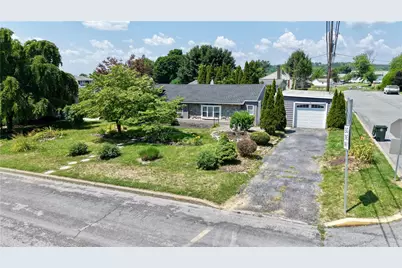 246 Poplar Street, Bath, PA 18014 - Photo 1
