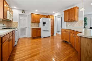 870 Biltmore Ave, Forks Twp, PA 18040 - Photo 9