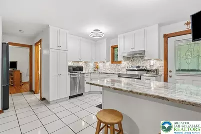 677 Clubhouse Drive, East Stroudsburg, PA 18302 - Photo 13