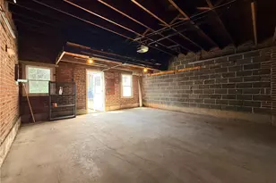 1921 Green St, Allentown City, PA 18104 - Photo 41