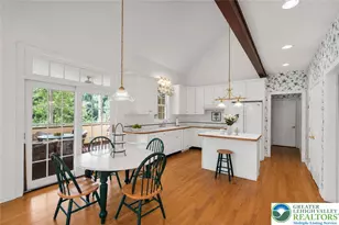 237 Eastshore Dr, Stroud Twp, PA 18301 - Photo 11