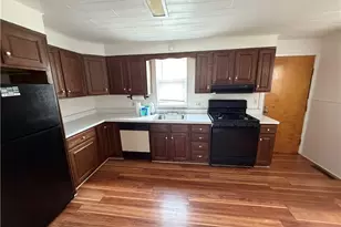 629 Martins Ln, Bethlehem City, PA 18018 - Photo 7