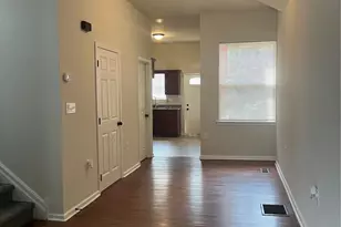703 Dakotah St, Bethlehem City, PA 18015 - Photo 3