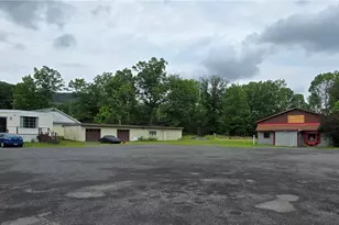 106 N Franklin St, Plainfield Township, PA 18072 - Photo 1