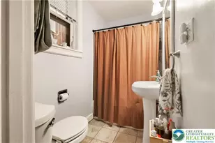 717 W Broad St, Bethlehem City, PA 18018 - Photo 11