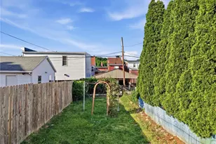32 Clay St, New Philadelphia Boro, PA 17959 - Photo 1