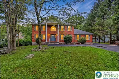 564 Cayuga Drive, Coolbaugh Twp, PA 18466 - Photo 1