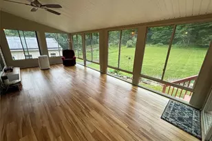 127 Buskirk Ln, Eldred Twp, PA 18353 - Photo 5