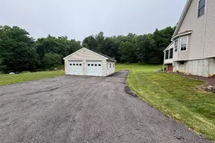 127 Buskirk Ln, Eldred Twp, PA 18353 - Photo 3