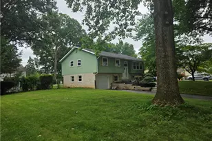 3650 Stephen Crane Ln, Hanover Twp, PA 18017 - Photo 5
