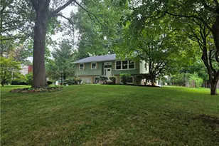 3650 Stephen Crane Ln, Hanover Twp, PA 18017 - Photo 3