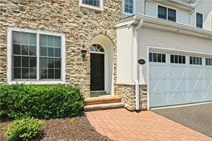 1980 Carriage Knoll Dr, Bethlehem City, PA 18015 - Photo 3