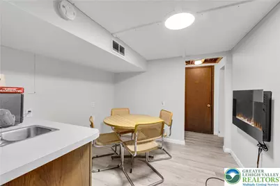 1810 Washington Blvd, Wilson, PA 18042 - Photo 29