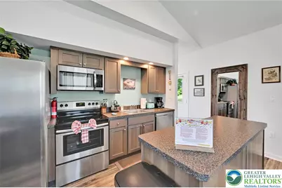 279 Greenview Drive, Chestnuthill Twp, PA 18353 - Photo 45