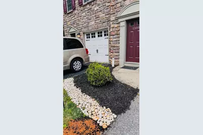 1508 Brookstone Place, Hellertown Boro, PA 18055 - Photo 3