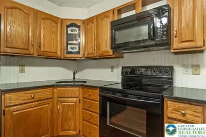 1504 Valley Road, Bethlehem City, PA 18018 - Photo 17