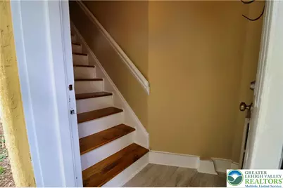 526 Prospect Avenue, Bethlehem City, PA 18018 - Photo 3
