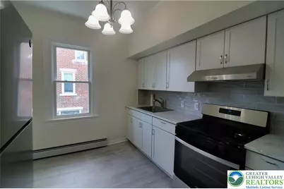 526 Prospect Avenue, Bethlehem City, PA 18018 - Photo 11