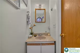 1910 Alberta Dr, Whitehall Township, PA 18052 - Photo 17