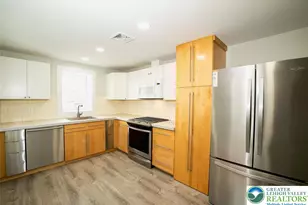 517 Ferry St, Easton, PA 18042 - Photo 3