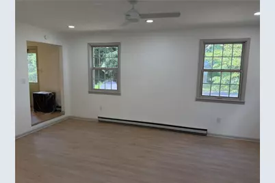 2548 28th Street SW, Allentown City, PA 18103 - Photo 3
