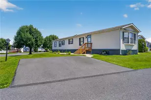 5122 Stone Terrace Dr, Whitehall Township, PA 18052 - Photo 1