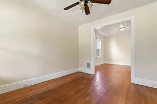 2003 Northampton St, Wilson Boro, PA 18042 - Photo 9