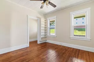 2003 Northampton St, Wilson Boro, PA 18042 - Photo 11