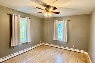 23 Schoeneck Ave, Upper Nazareth, PA 18064 - Photo 11