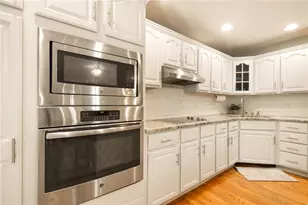 4599 Pleasant View Dr, Upper Saucon Township, PA 18036 - Photo 11