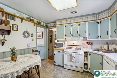 429 Beechwood Street, Emmaus Boro, PA 18049 - Photo 13