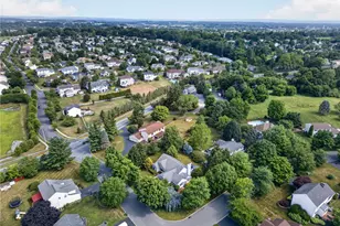 1665 Lamplighter Dr, Lower Macungie Township, PA 18062 - Photo 17