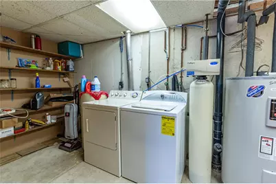 2442 Lisa Lane, Allentown City, PA 18104 - Photo 31