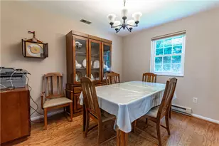 2442 Lisa Ln, Allentown City, PA 18104 - Photo 7