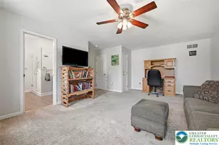 2571 Halleck Dr, Whitehall Township, PA 18052 - Photo 19
