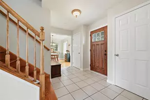 2571 Halleck Dr, Whitehall Township, PA 18052 - Photo 9
