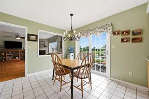 2571 Halleck Dr, Whitehall Township, PA 18052 - Photo 15