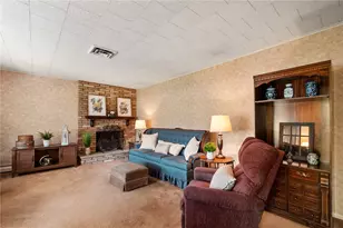9237 Newtown Rd, Upper Macungie Township, PA 18031 - Photo 5