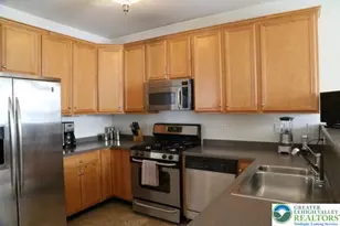 611 N 40th St, Allentown City, PA 18104 - Photo 7