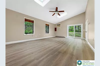 854 Lower Mountain Drive, Chestnuthill Twp, PA 18330 - Photo 5