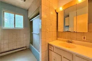 700 View Dr, Lehigh Township, PA 18088 - Photo 39