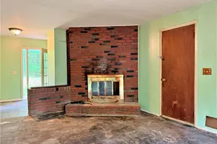 700 View Dr, Lehigh Township, PA 18088 - Photo 11