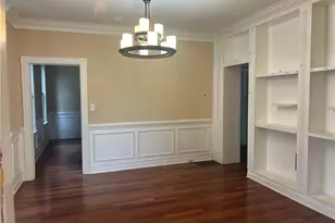 18 W Center St, Nazareth, PA 18064 - Photo 3