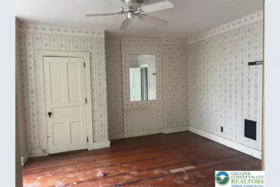 16 W Center Street, Nazareth, PA 18064 - Photo 9