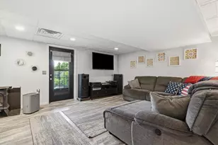 7353 E Hillcrest Ln, Slatington Boro, PA 18080 - Photo 27