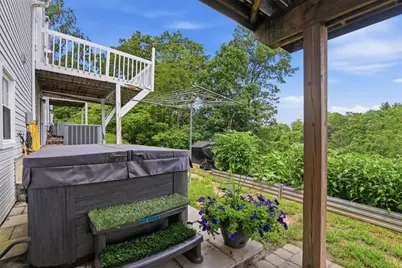 7353 E Hillcrest Lane, Slatington Boro, PA 18080 - Photo 33