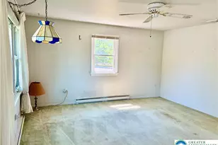 979 Dogwood Ln, Coopersburg Boro, PA 18036 - Photo 5